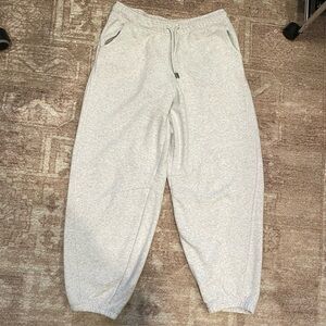 🌟UNIVERSAL THREAD🌟Barrel Leg Sweatpants, Small